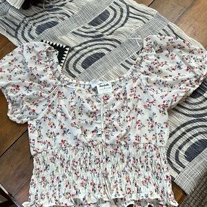 Sienna Sky peasant top, size L